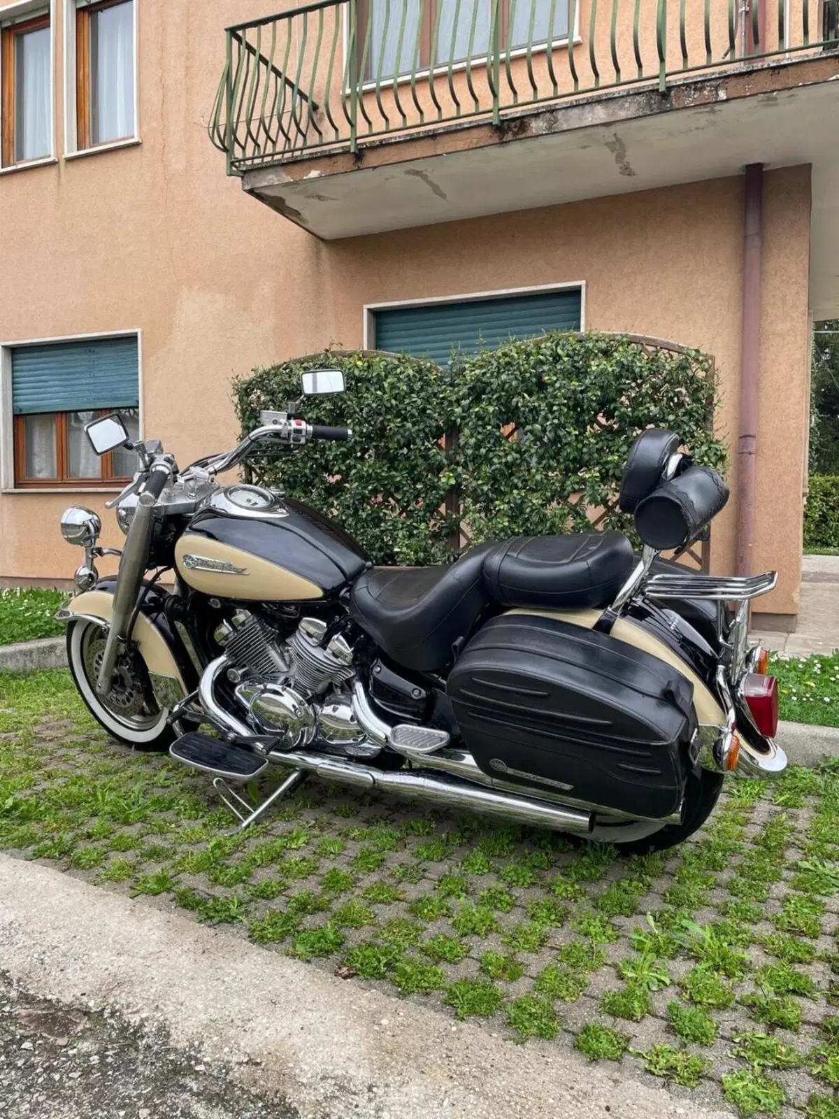 Yamaha XVZ 1300 Royal Star T.C. (1997 - 02) (2)