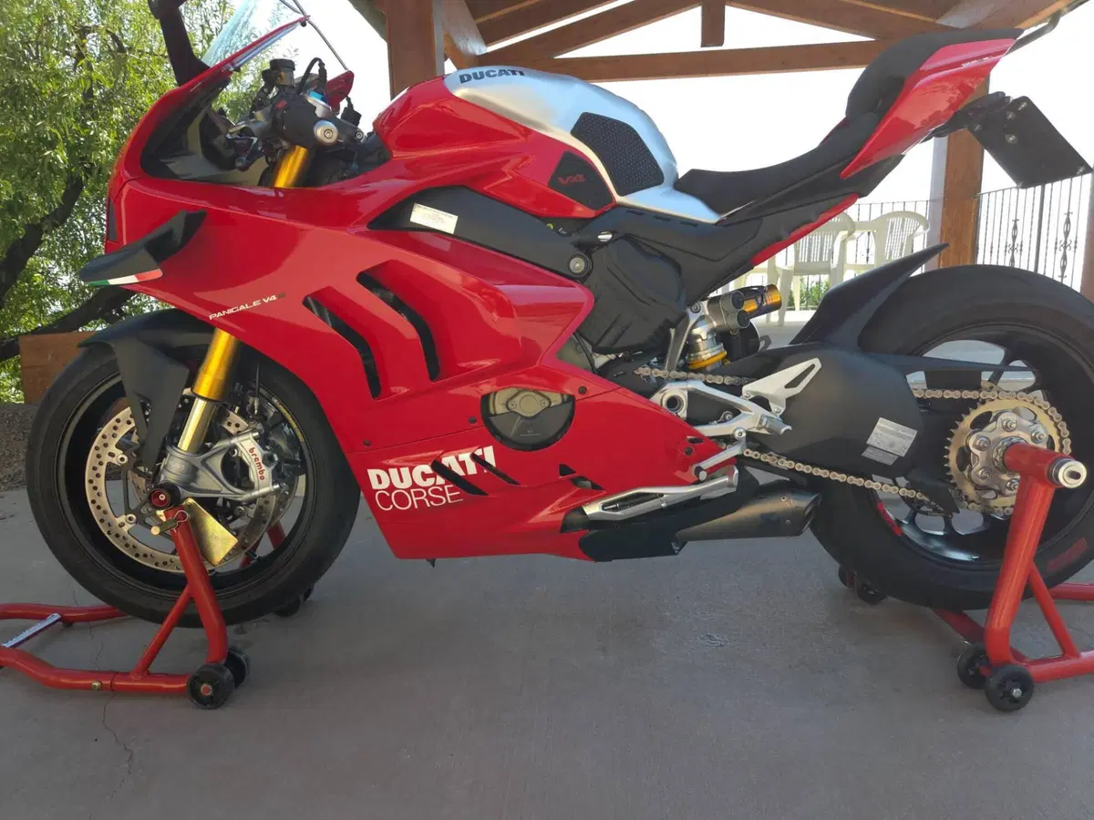 Ducati Panigale V4 S 1100 (2021)