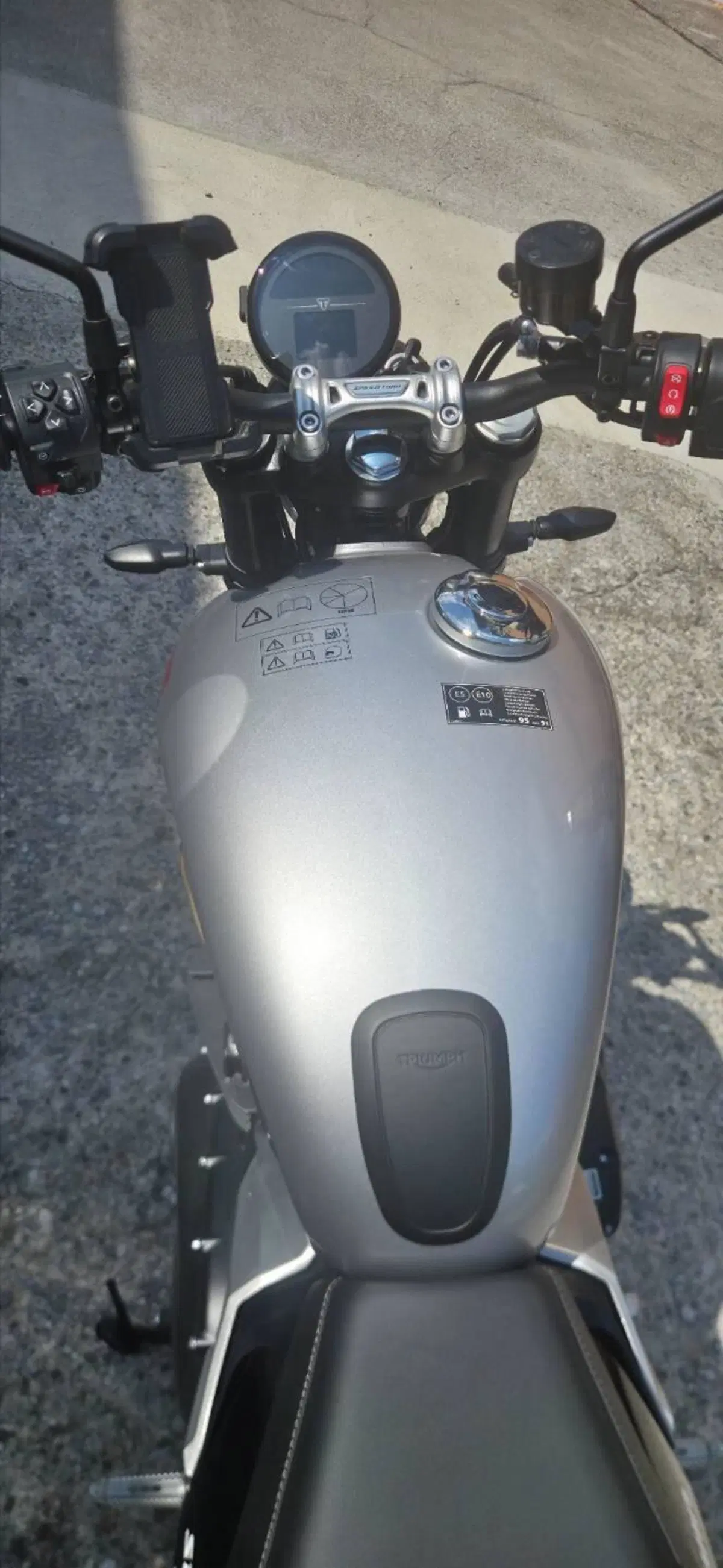 Triumph Speed Twin 900 (2025 - 26) (8)