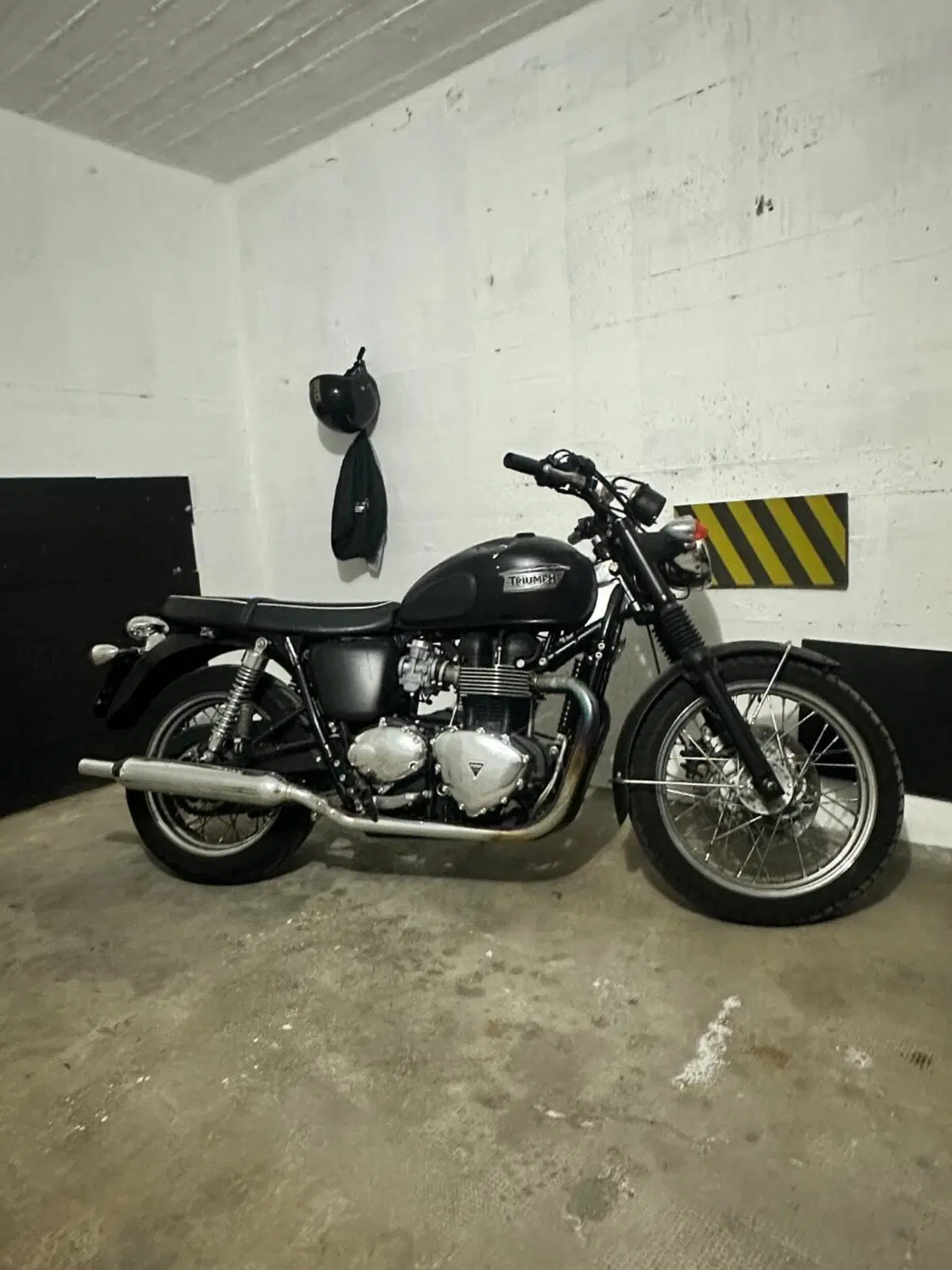 Triumph Bonneville T100 (2008 - 16) (2)