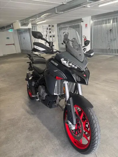Ducati Multistrada V2 (2022 - 24) usata