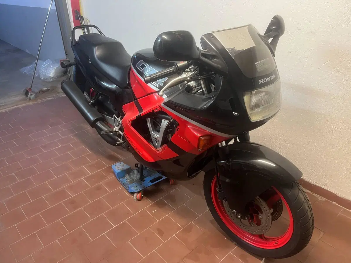 Honda CBR 600 F (1988 - 90)