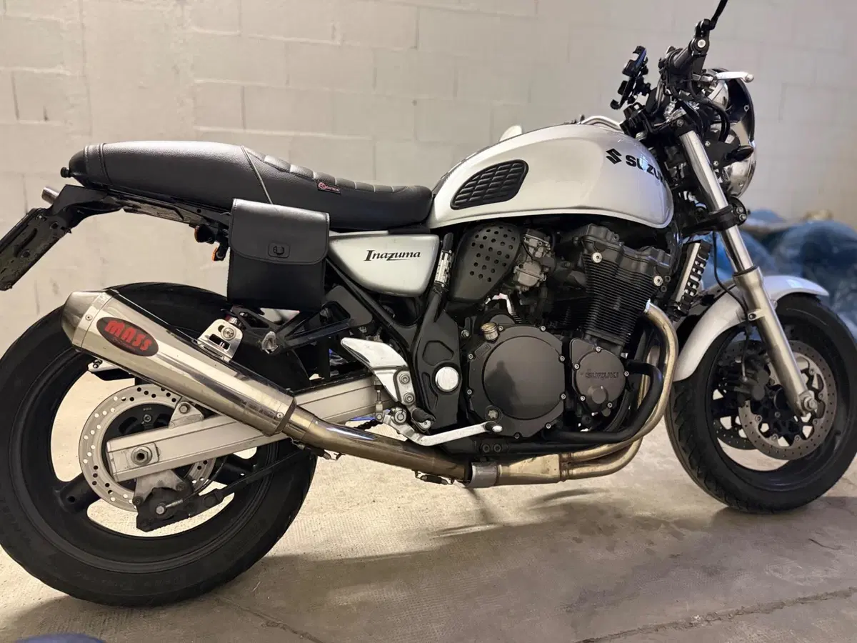 Suzuki Gax750  (12)