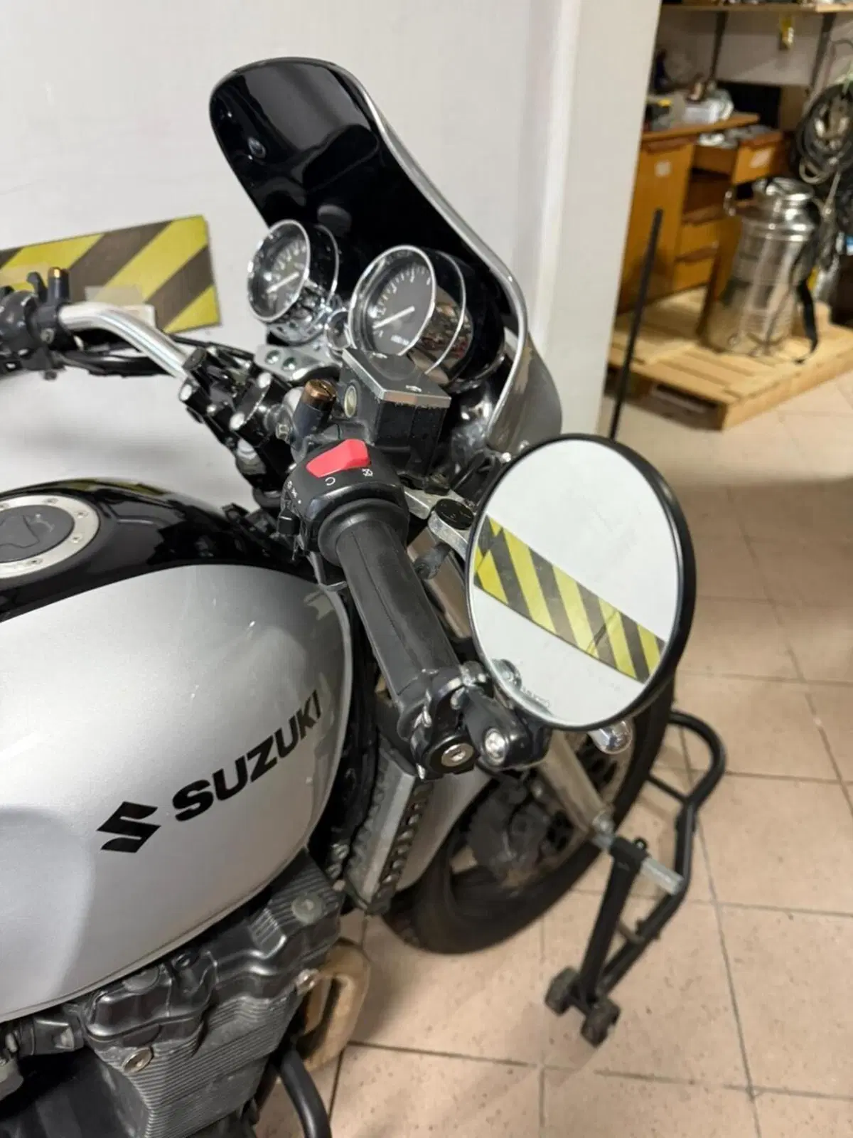 Suzuki GSX 750 (1998 - 03) (2)