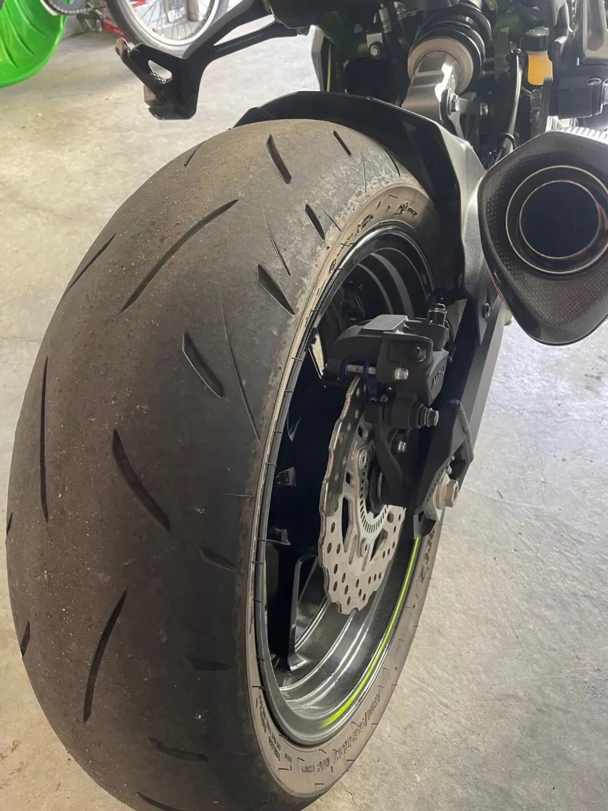 Kawasaki Z 900 Performance (2021 - 24) (4)