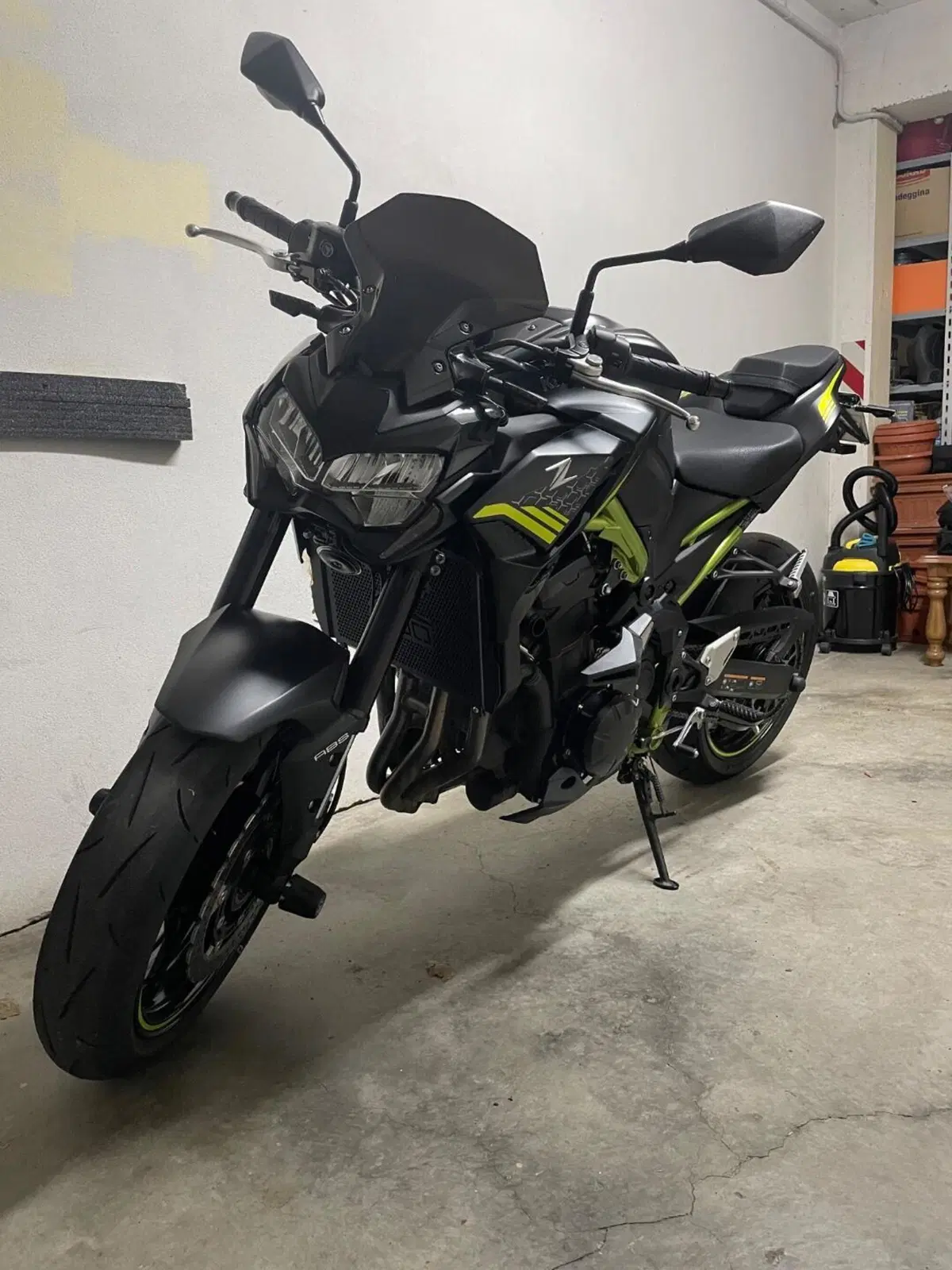Kawasaki Z 900 Performance (2021 - 24) (8)