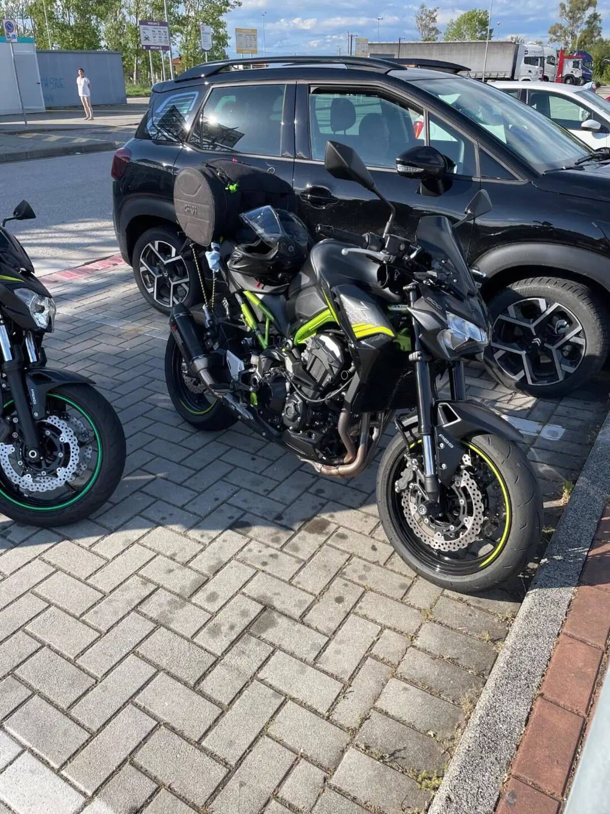 Kawasaki Z 900 Performance (2021 - 24) (9)