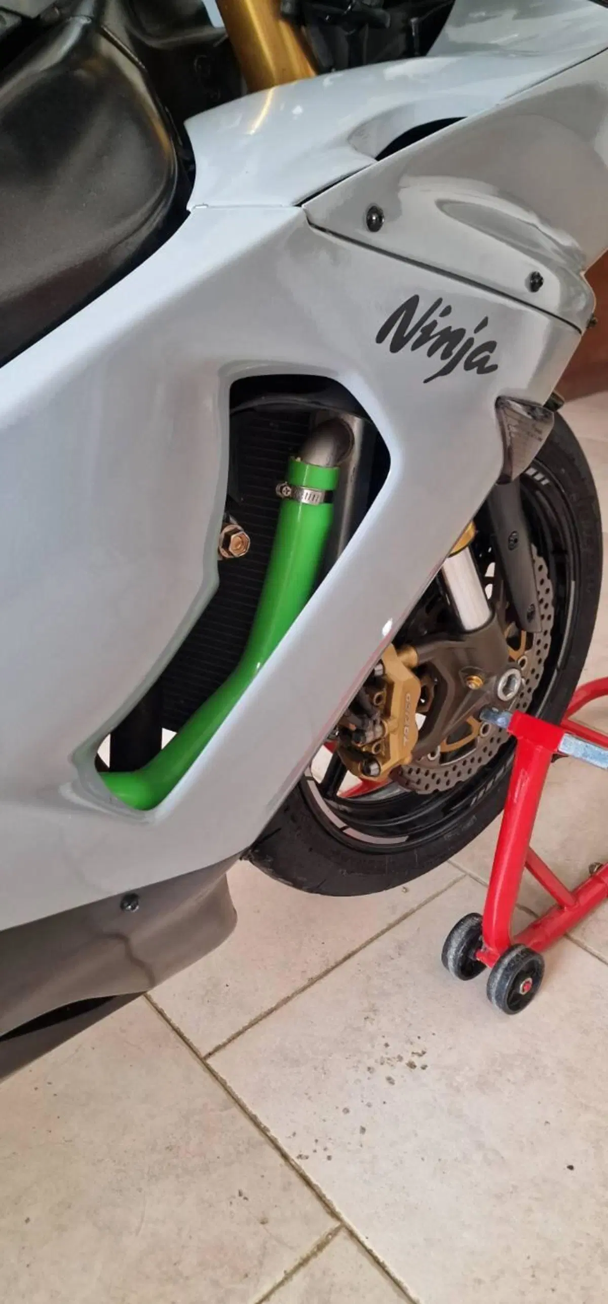 Kawasaki Ninja 636 ZX-6R (2005 - 06) (9)