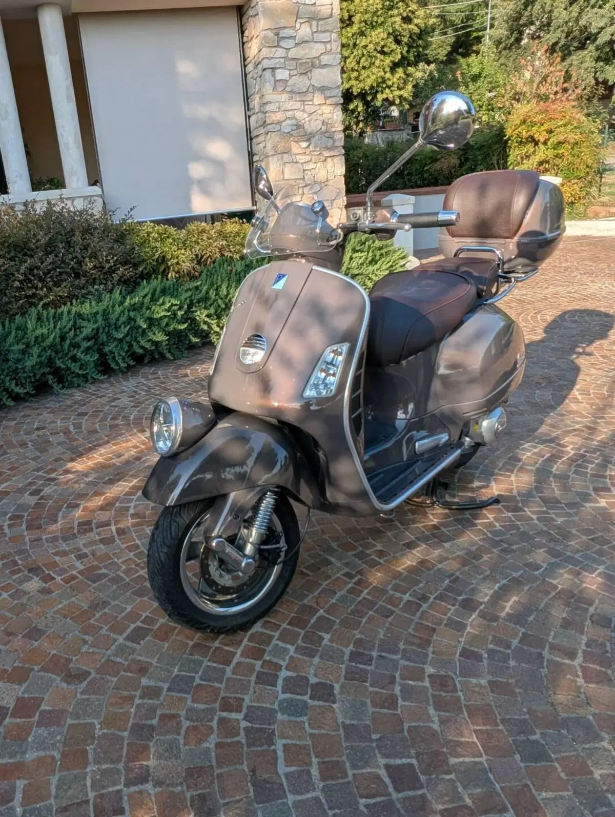 Vespa GTV 300 Vie della Moda (2011 - 14)
