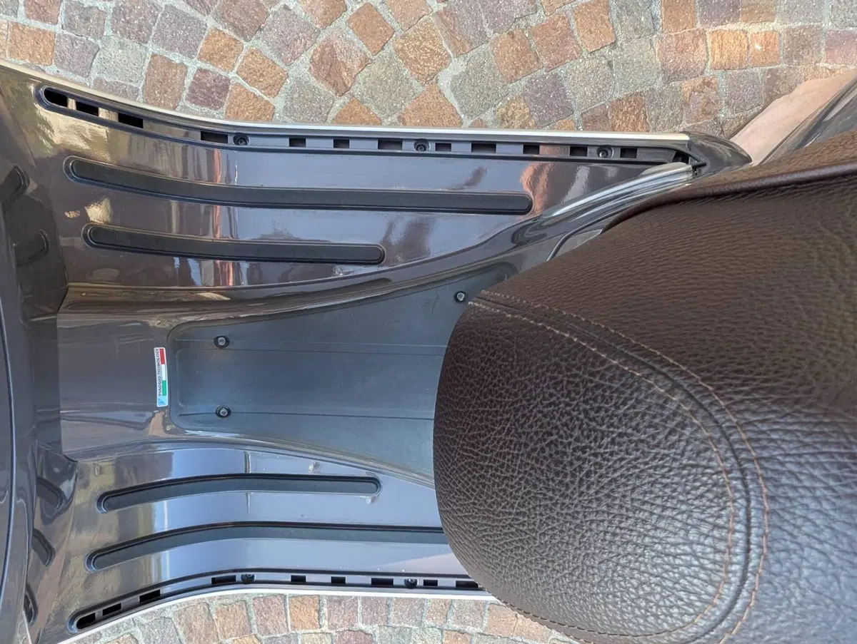 Vespa GTV 300 Vie della Moda (2011 - 14) (8)