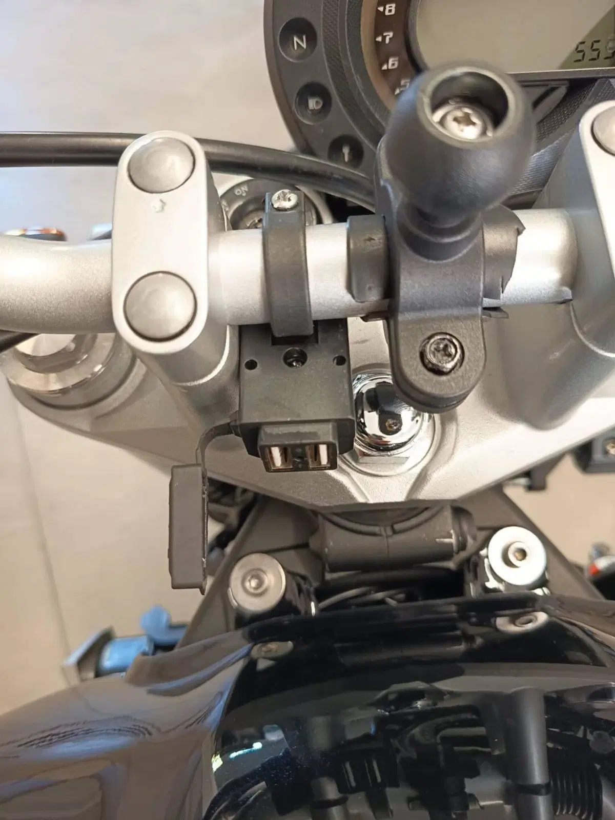 Yamaha FZ6 (2004 - 07) (5)