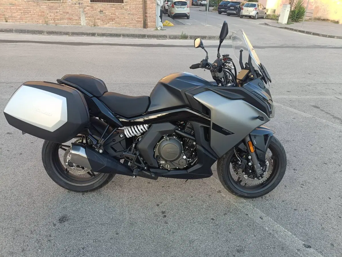 CFMOTO 650GT (2021 - 26) (2)
