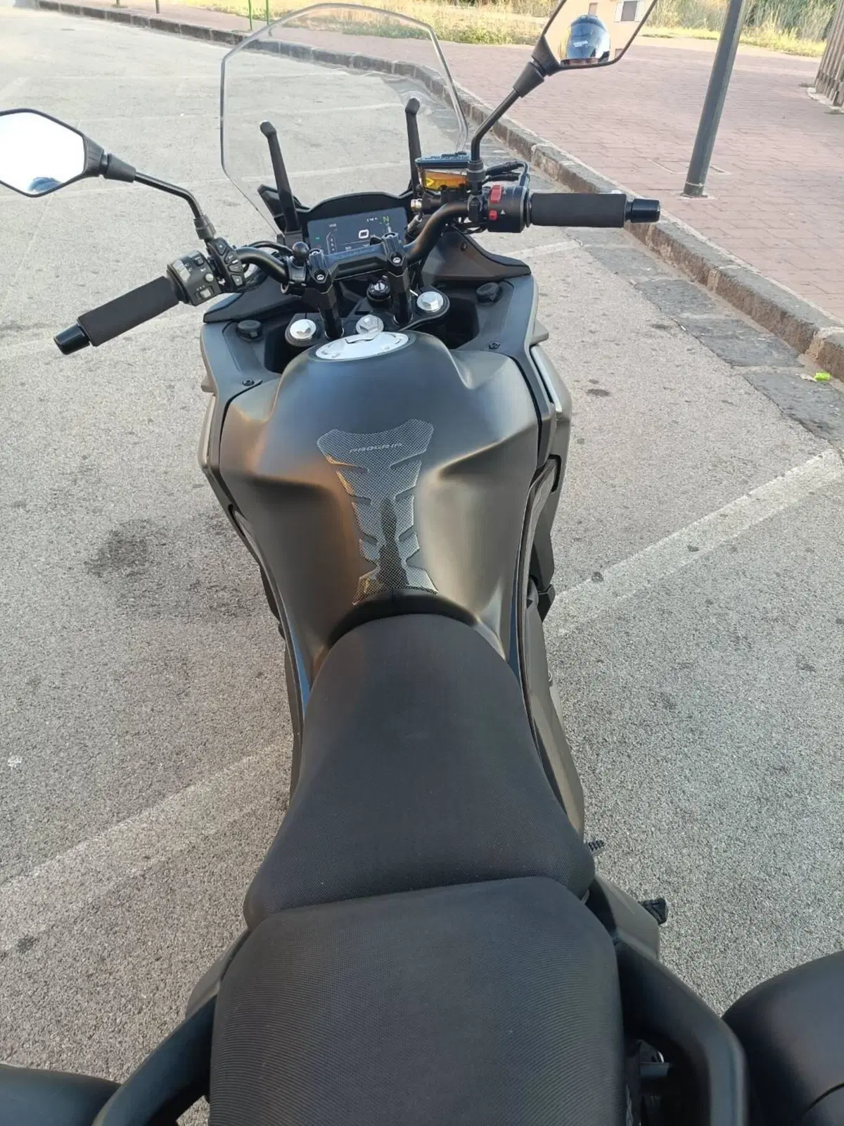 CFMOTO 650GT (2021 - 26) (3)