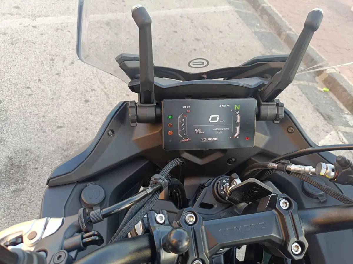CFMOTO 650GT (2021 - 26) (4)