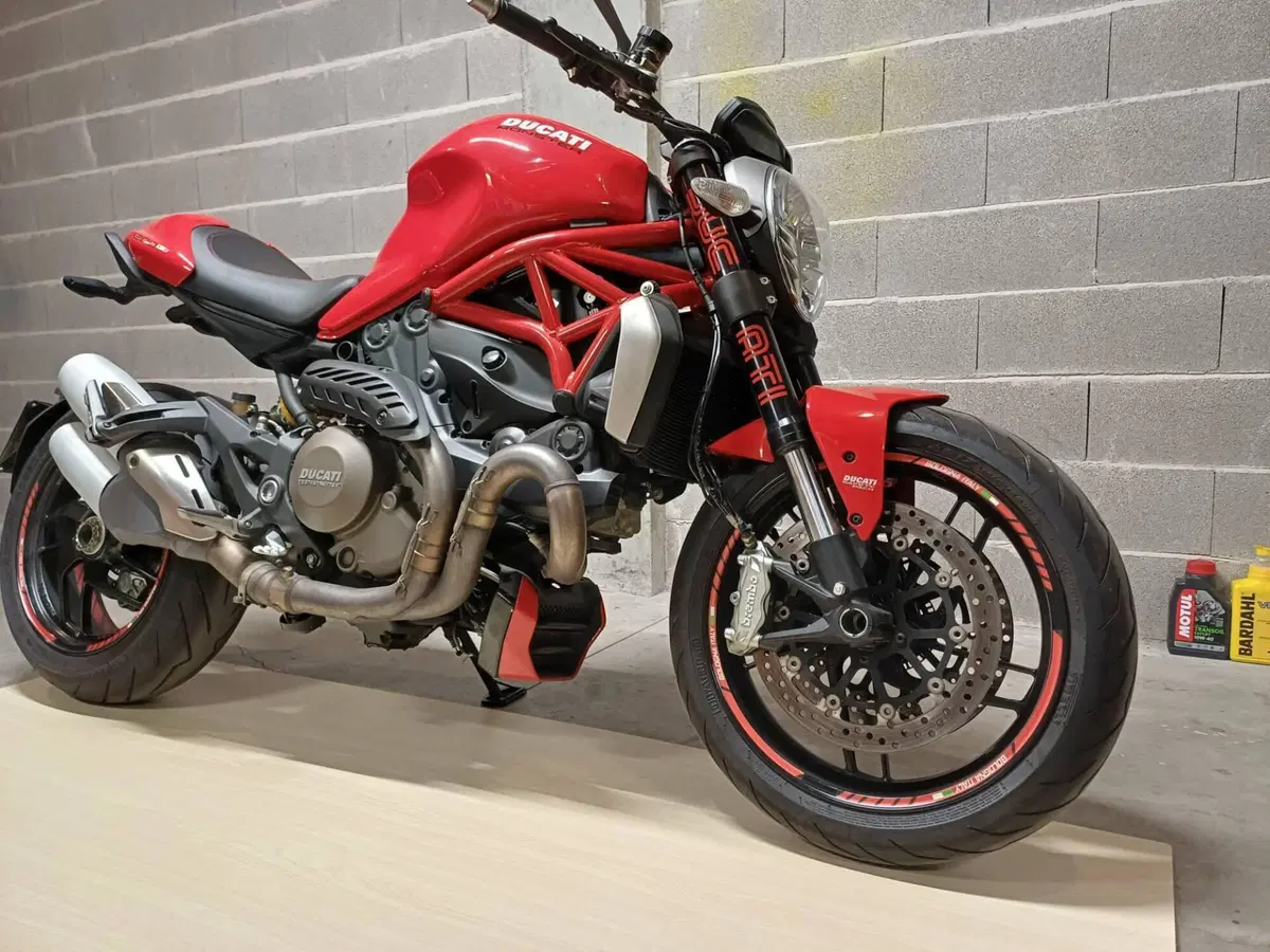 Ducati Monster 1200 (2014 - 16)