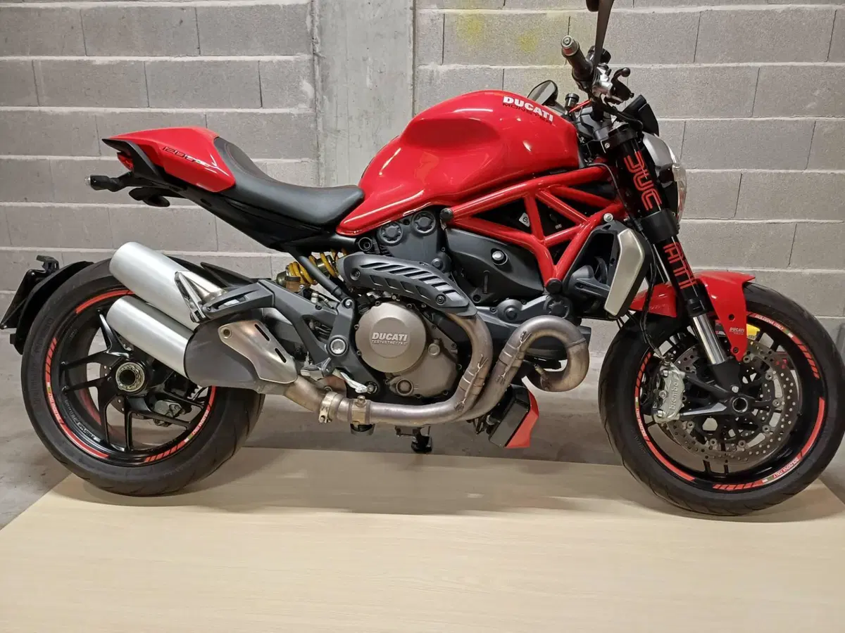 Ducati Monster 1200 (2014 - 16) (2)