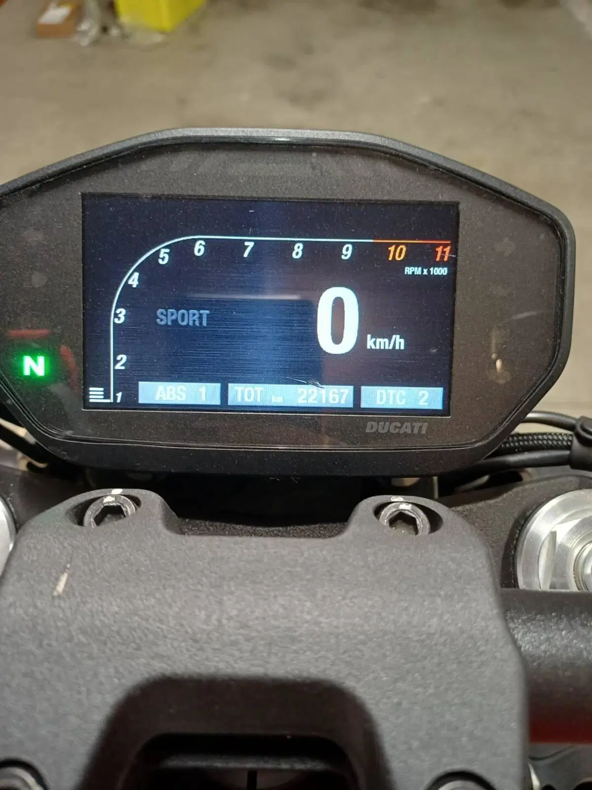 Ducati Monster 1200 (2014 - 16) (8)