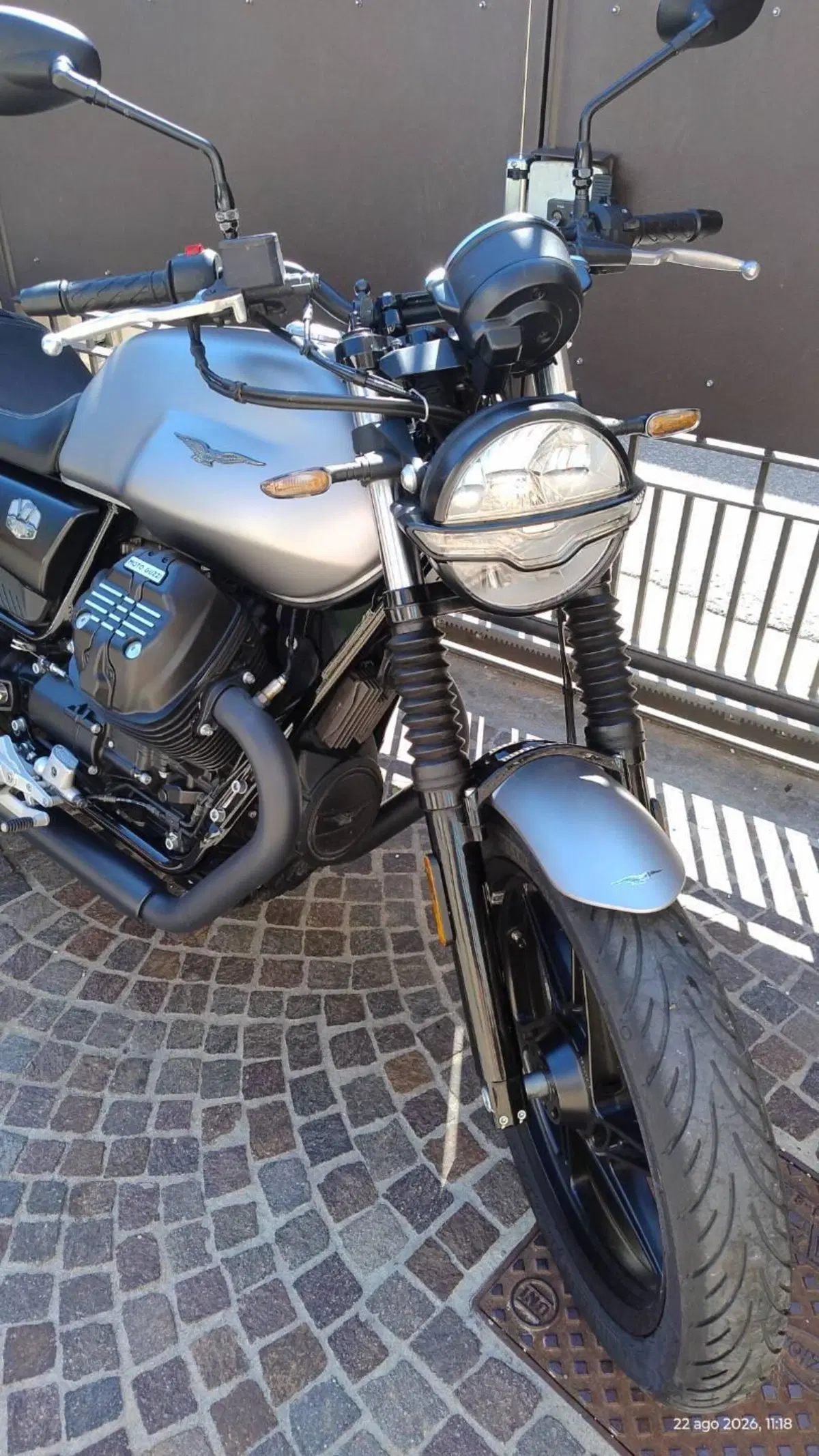Moto Guzzi V7 Stone (2021 - 24)