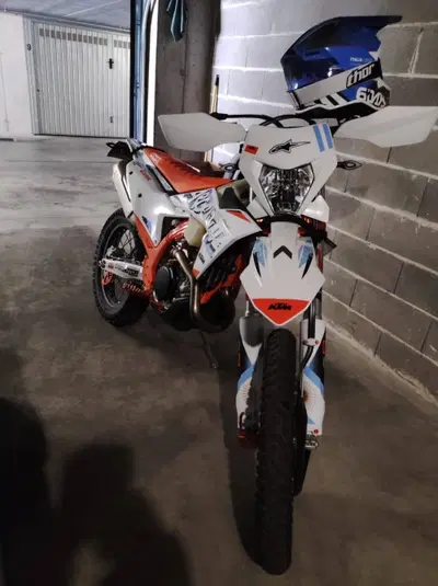 KTM 500 EXC-F Six Days (2024) usata