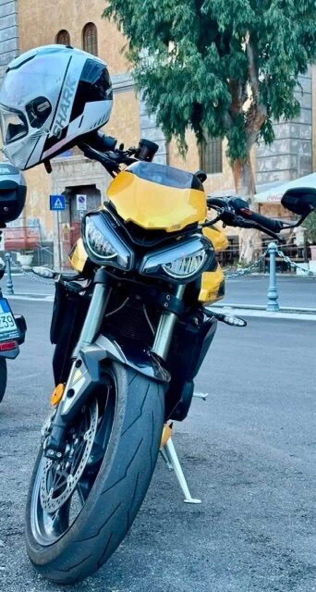 Triumph Street Triple 765 RS (2023 - 26) (2)