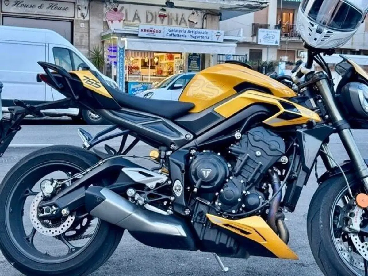 Triumph Street Triple 765 RS (2023 - 26)