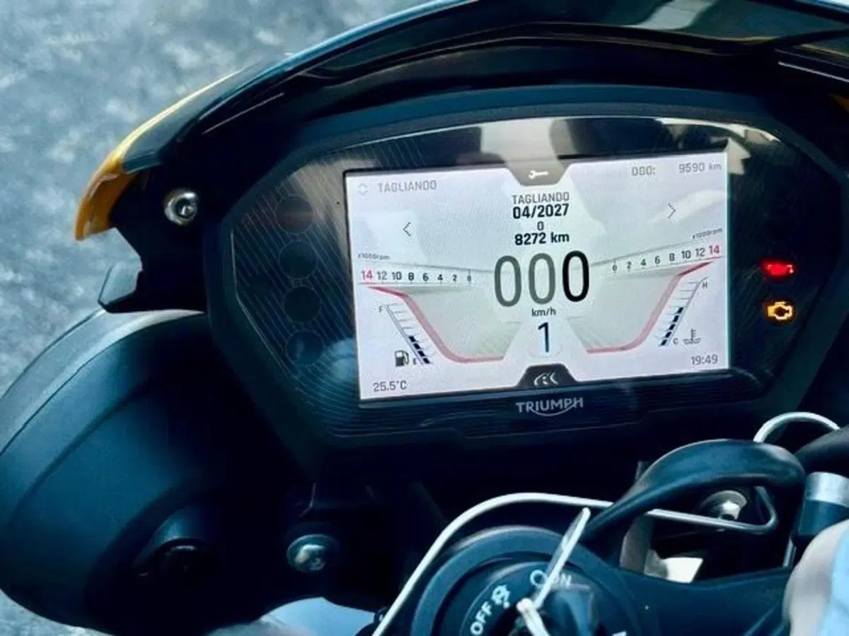 Triumph Street Triple 765 RS (2023 - 26) (7)