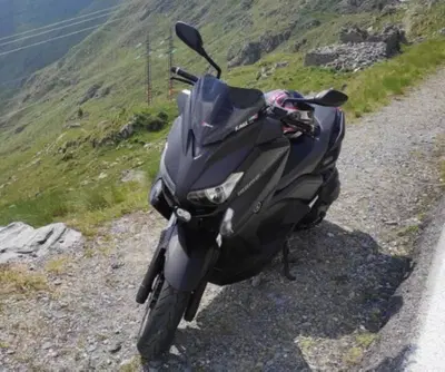 Yamaha X-Max 400 Momodesign ABS (2014 - 16) usata