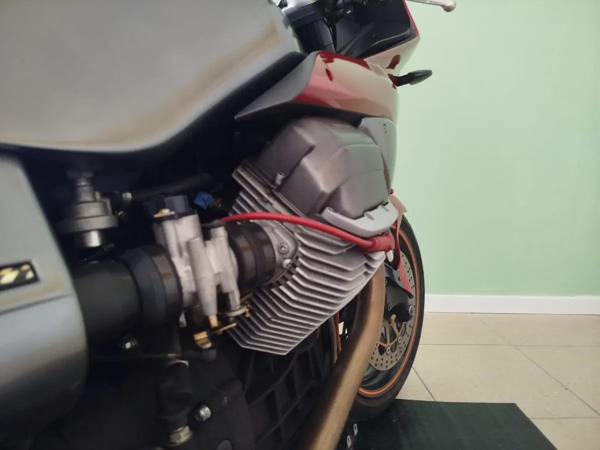 Moto Guzzi V11 Sport (1999 - 02) (6)