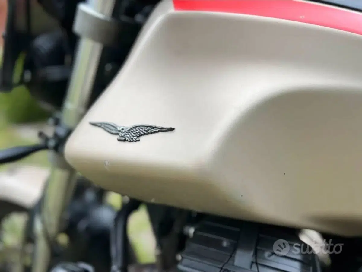 Moto Guzzi V85 TT Travel (2021 - 23) (5)