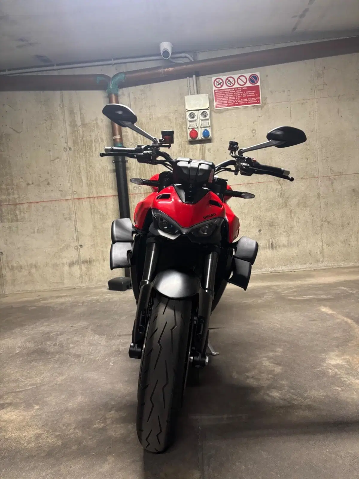 Ducati Streetfighter V4 (2023 - 24) (3)