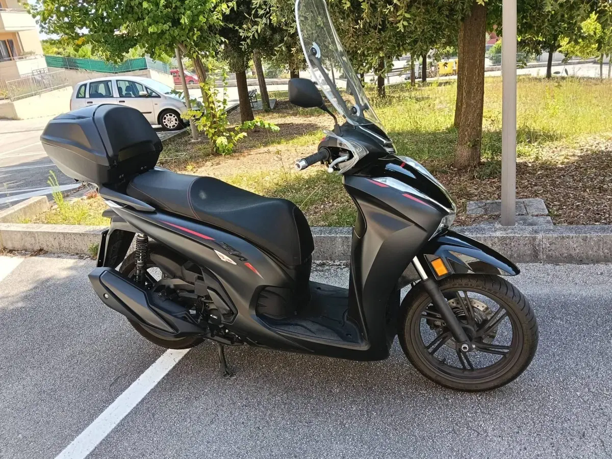 Honda SH 350i Sport (2025 - 26) (3)