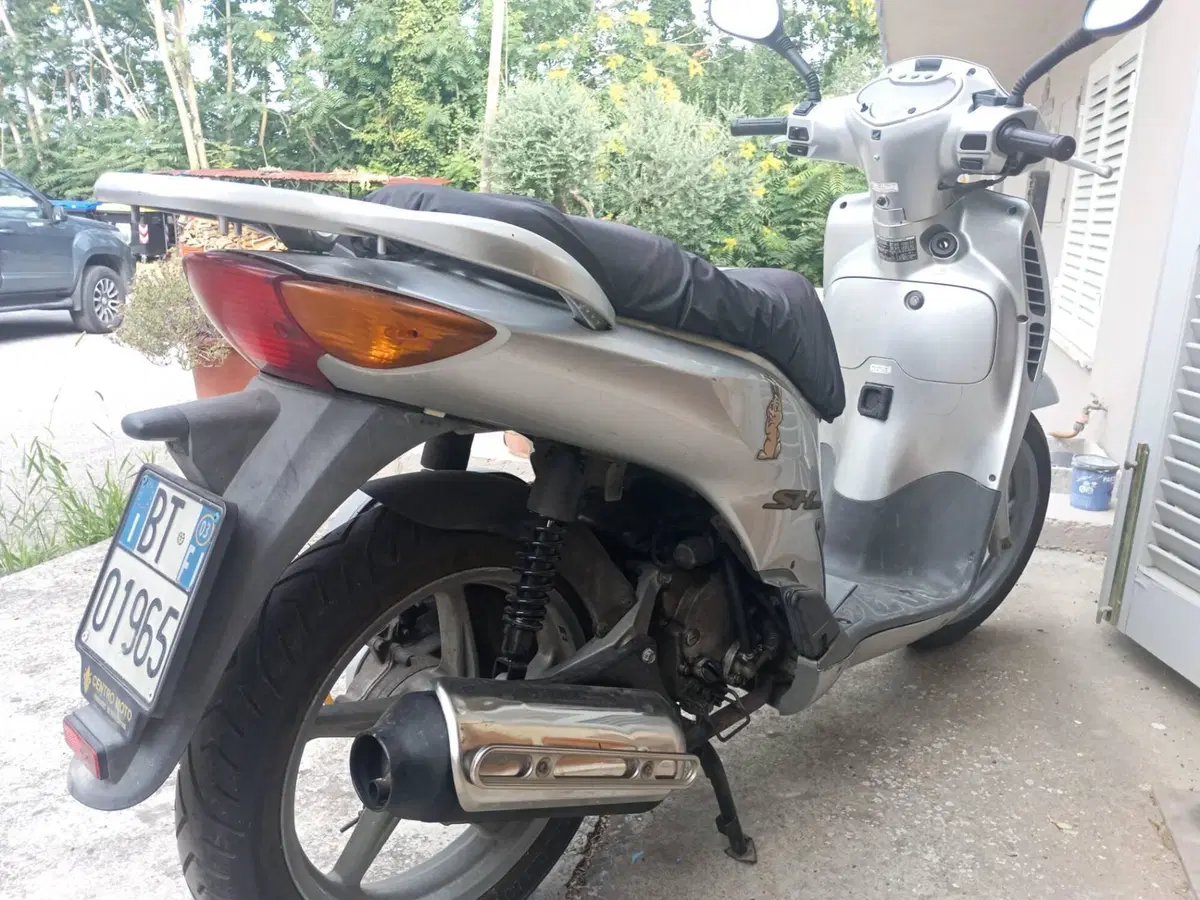 Honda SH 150 (2000 - 06) (6)