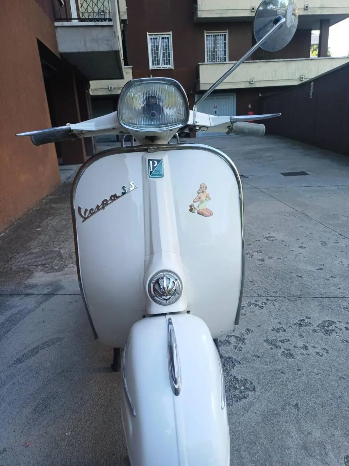 Vespa 180 ss