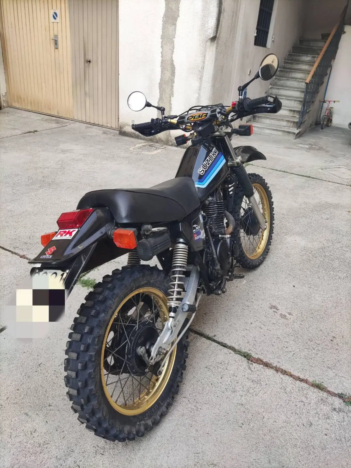 Suzuki DR 500 s (3)