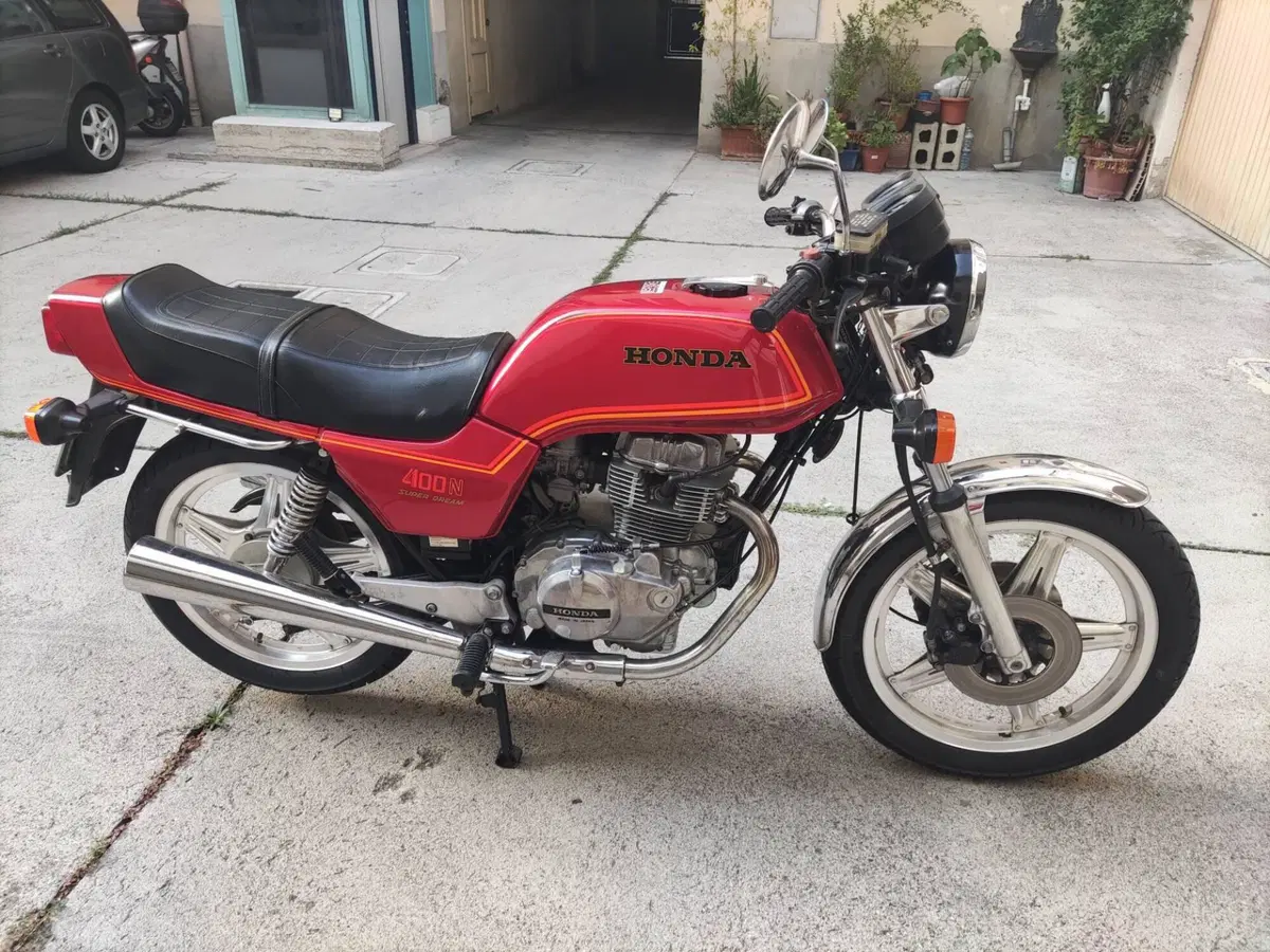 Honda CB 400N (2)