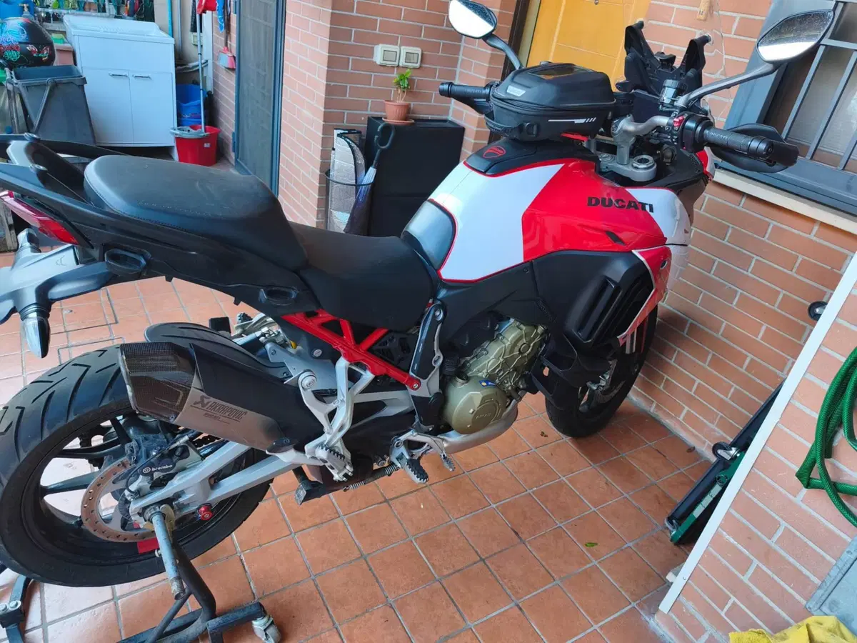 Ducati Multistrada V4 S (2021 - 24) (6)
