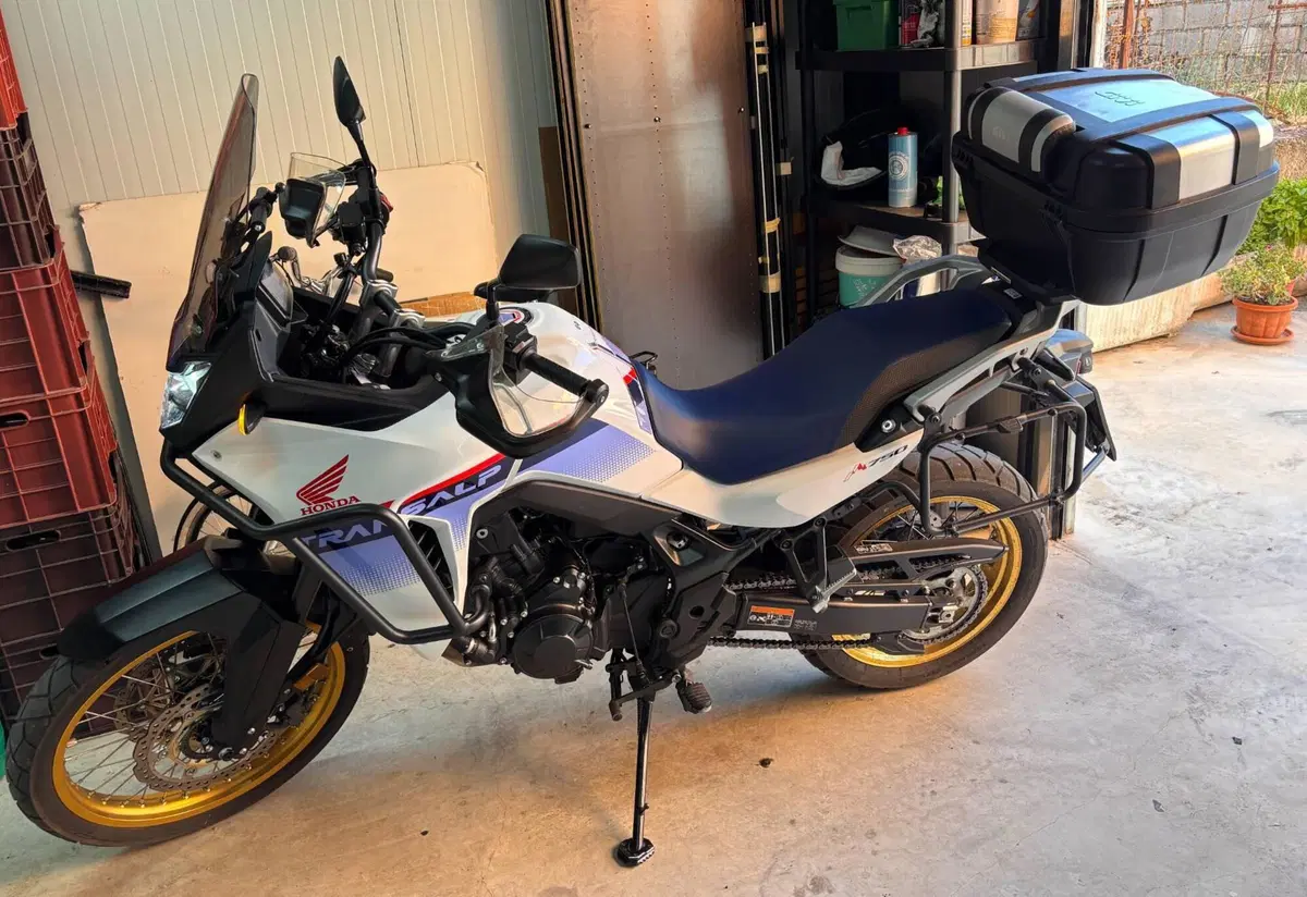 Honda Transalp XL750 (2023 - 24) (2)