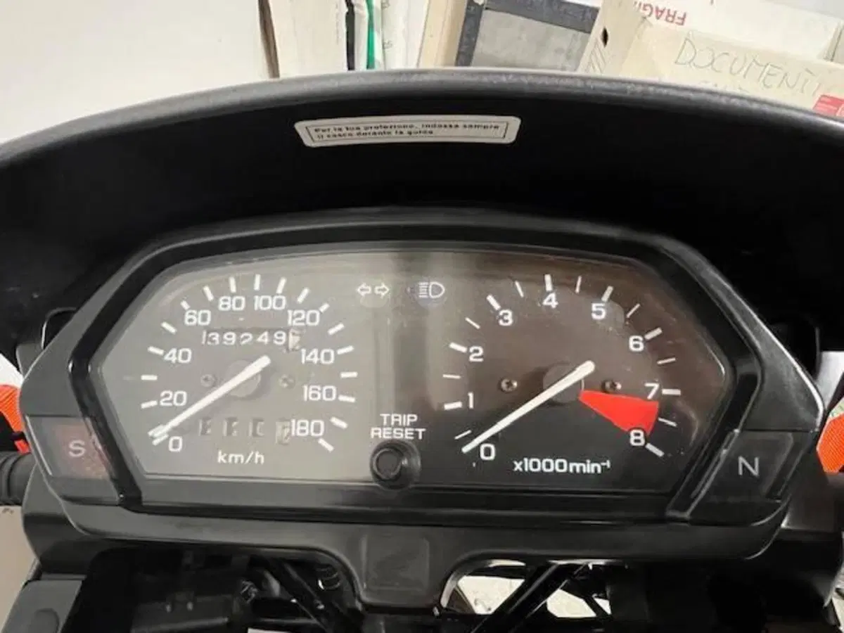 Honda DOMINATOR N650 (4)