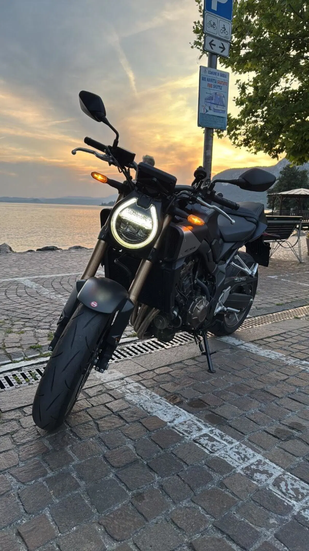 Honda CB 650 R (2024 - 25)