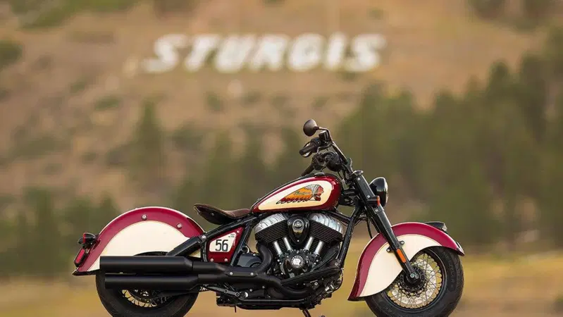 Prima di essere il raduno pi&ugrave; grande del mondo, Sturgis era una scommessa: Indian la celebra con 125 Chief Vintage