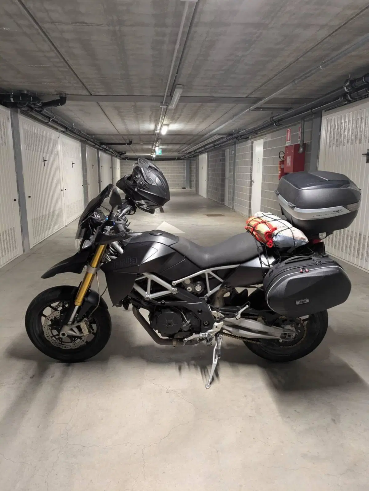 Aprilia Dorsoduro 750 (2009 - 14) (10)