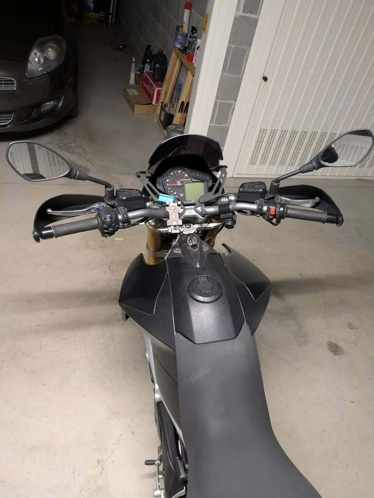 Aprilia Dorsoduro 750 (2009 - 14) (13)