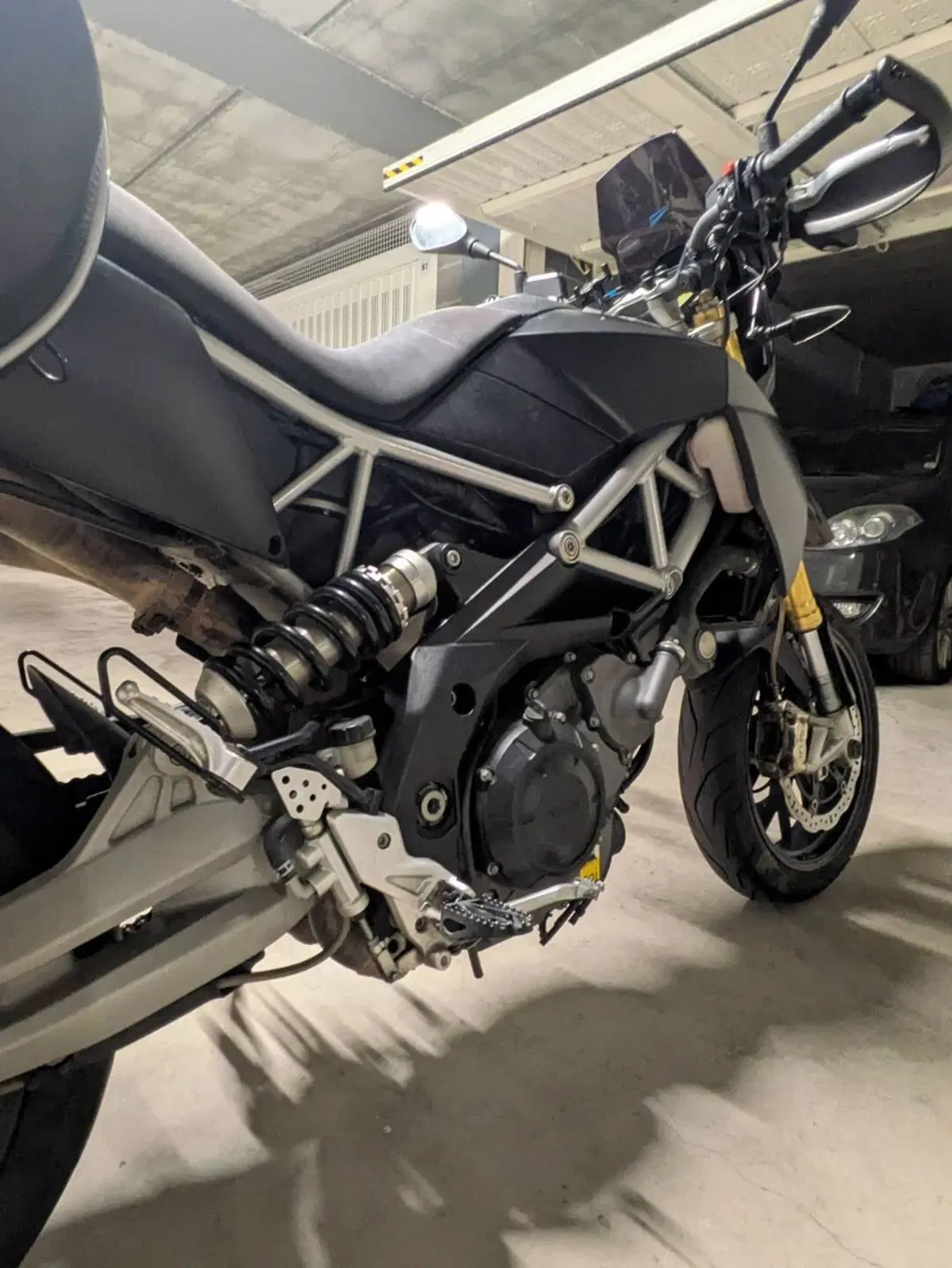 Aprilia Dorsoduro 750 (2009 - 14) (15)