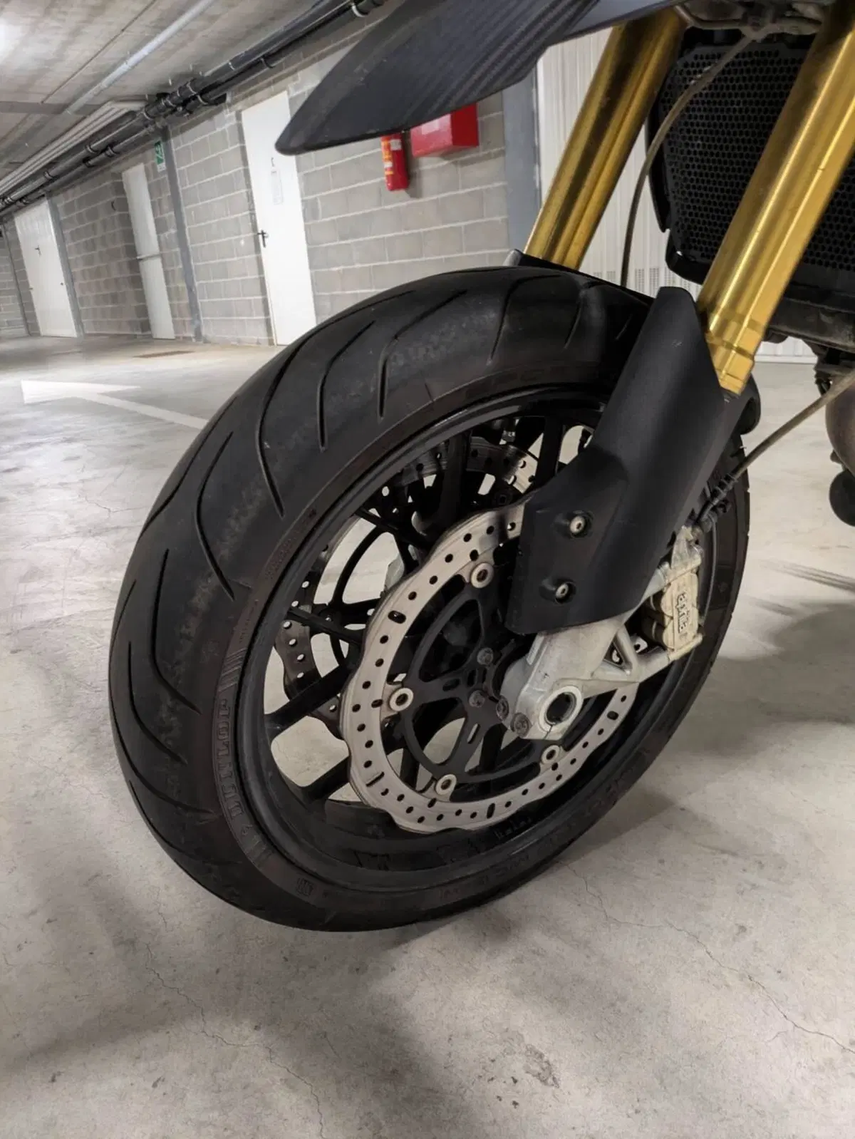 Aprilia Dorsoduro 750 (2009 - 14) (18)