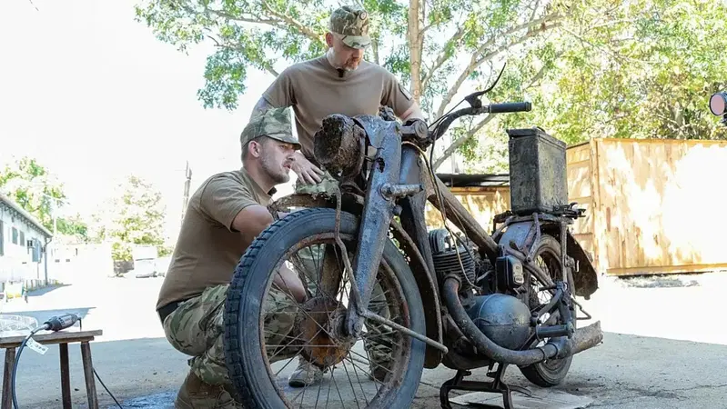 La moto nel Danubio ci racconta l'assedio di Budapest: ecco la storia riemersa