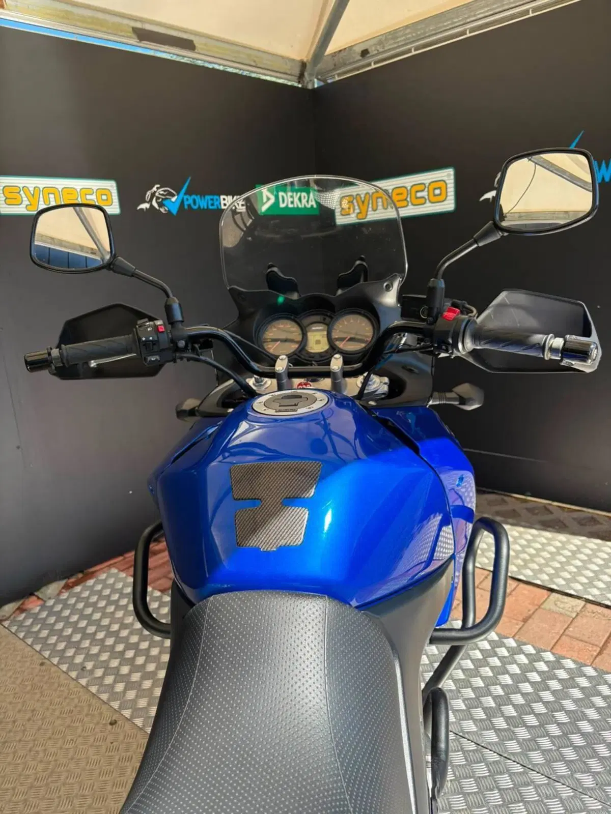 Suzuki V-Strom 650DL (2006 - 07) (11)