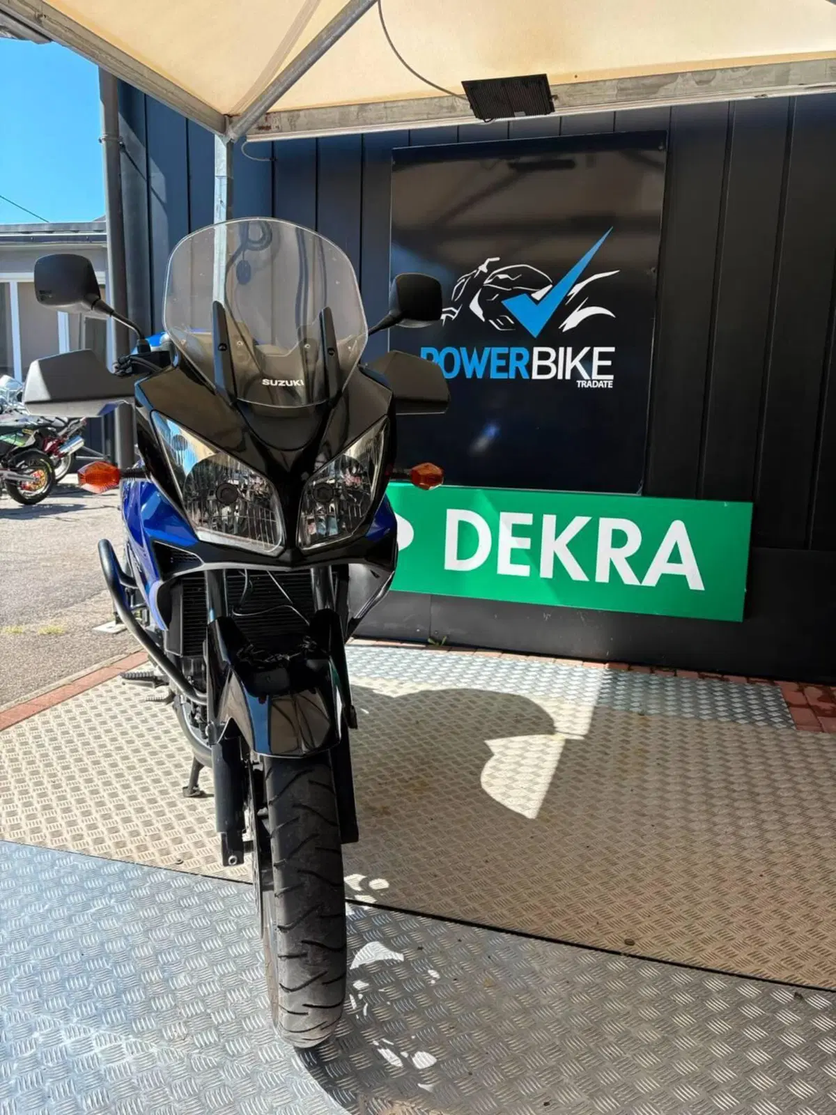 Suzuki V-Strom 650DL (2006 - 07) (4)
