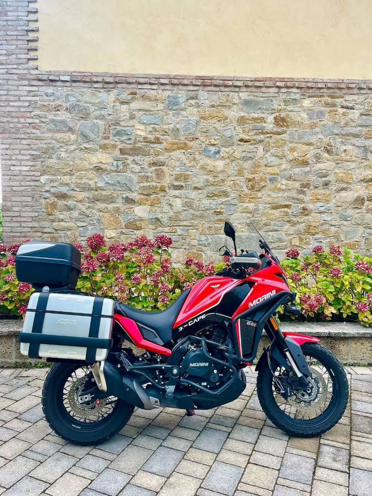 Moto Morini X-Cape 650 (2021 - 26) (3)