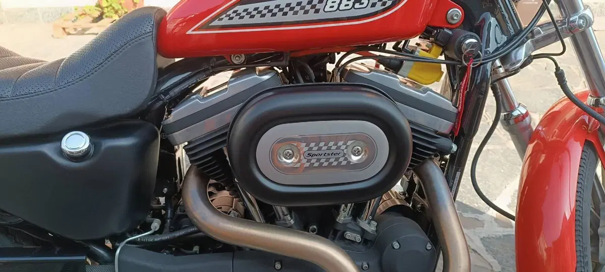 Harley-Davidson 883 R (2002 - 03) - XL 883R (10)