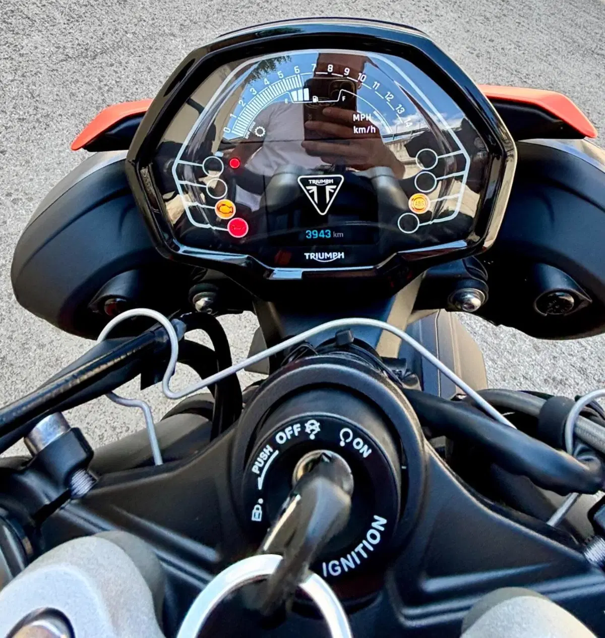 Triumph Street Triple 765 R (2023 - 26) (4)